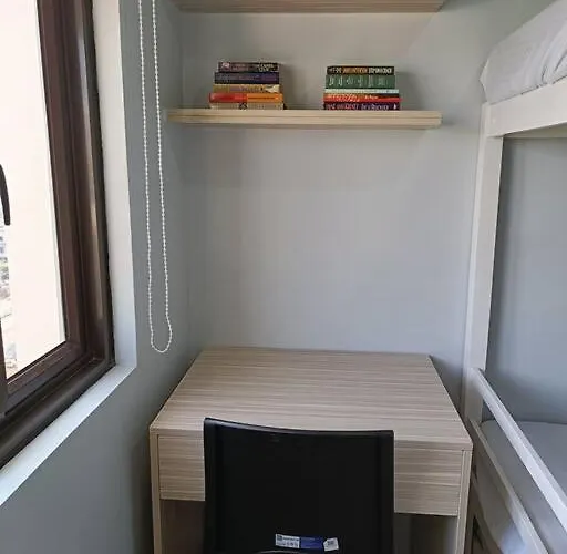 Lorde's Hideaway Apartment *
