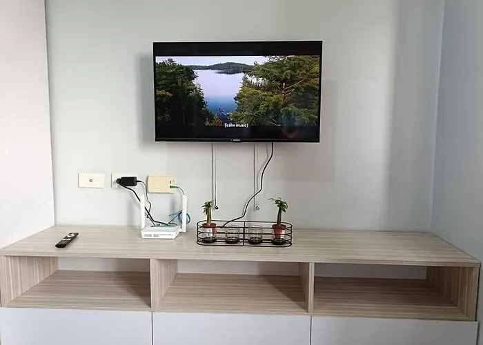 Lorde's Hideaway Apartment Manila